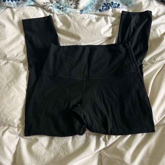 Lululemon Ribbed Leggings Crop - Picture 5 of 6